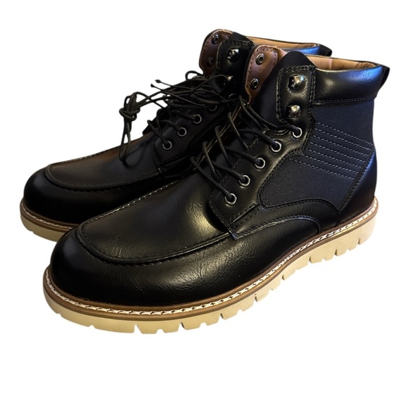 NIB NWT Men's Steve Madden Black Chukka Bleeker Boots - Size 10 - Picture 1 of 10